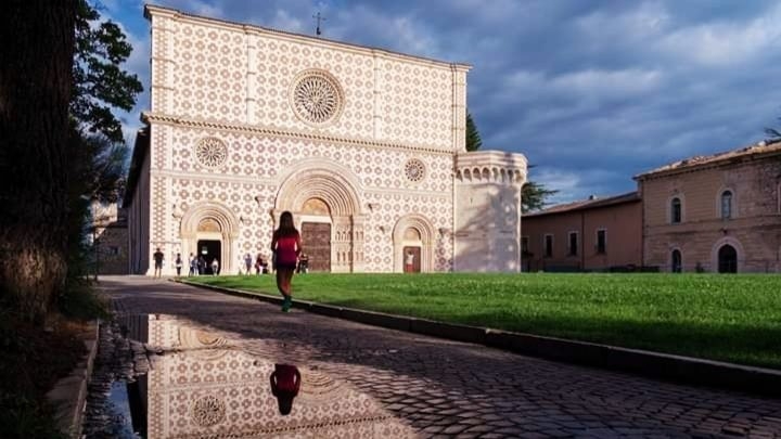 Basilica di Collemaggio - RADIO TAXI L'AQUILA