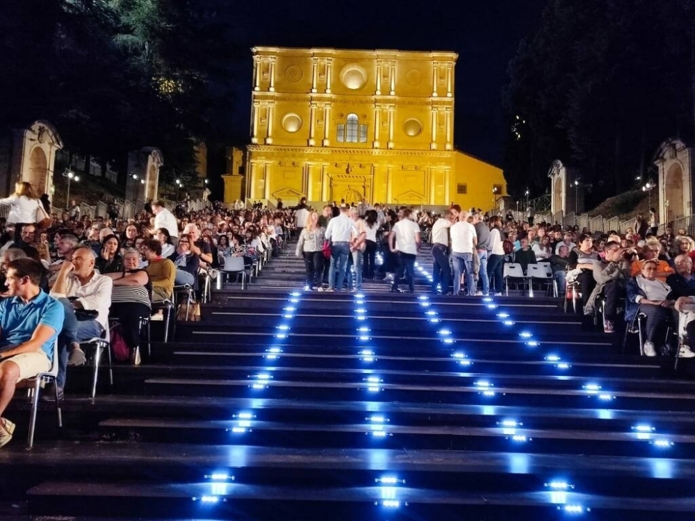 Basilica di San Bernardino - RADIO TAXI L'AQUILA